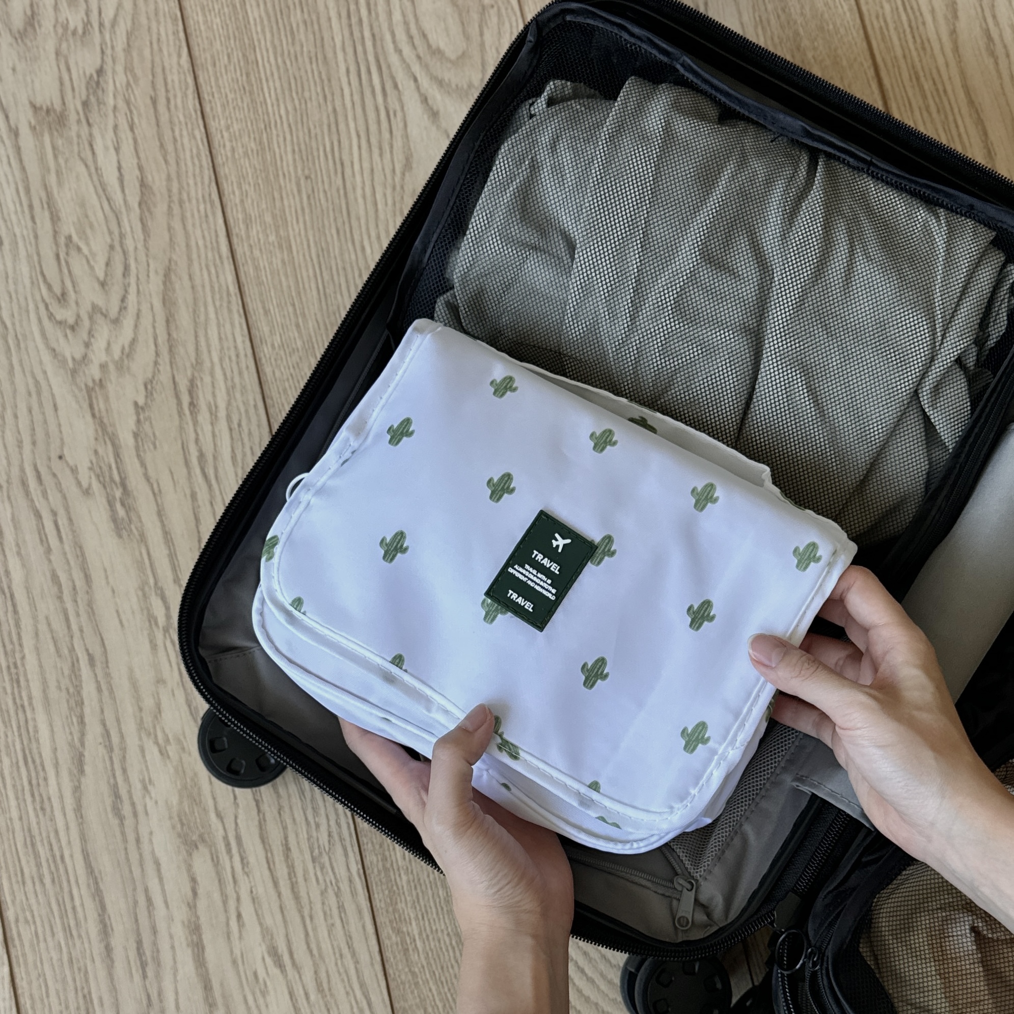 多功能防潑水旅遊洗漱包