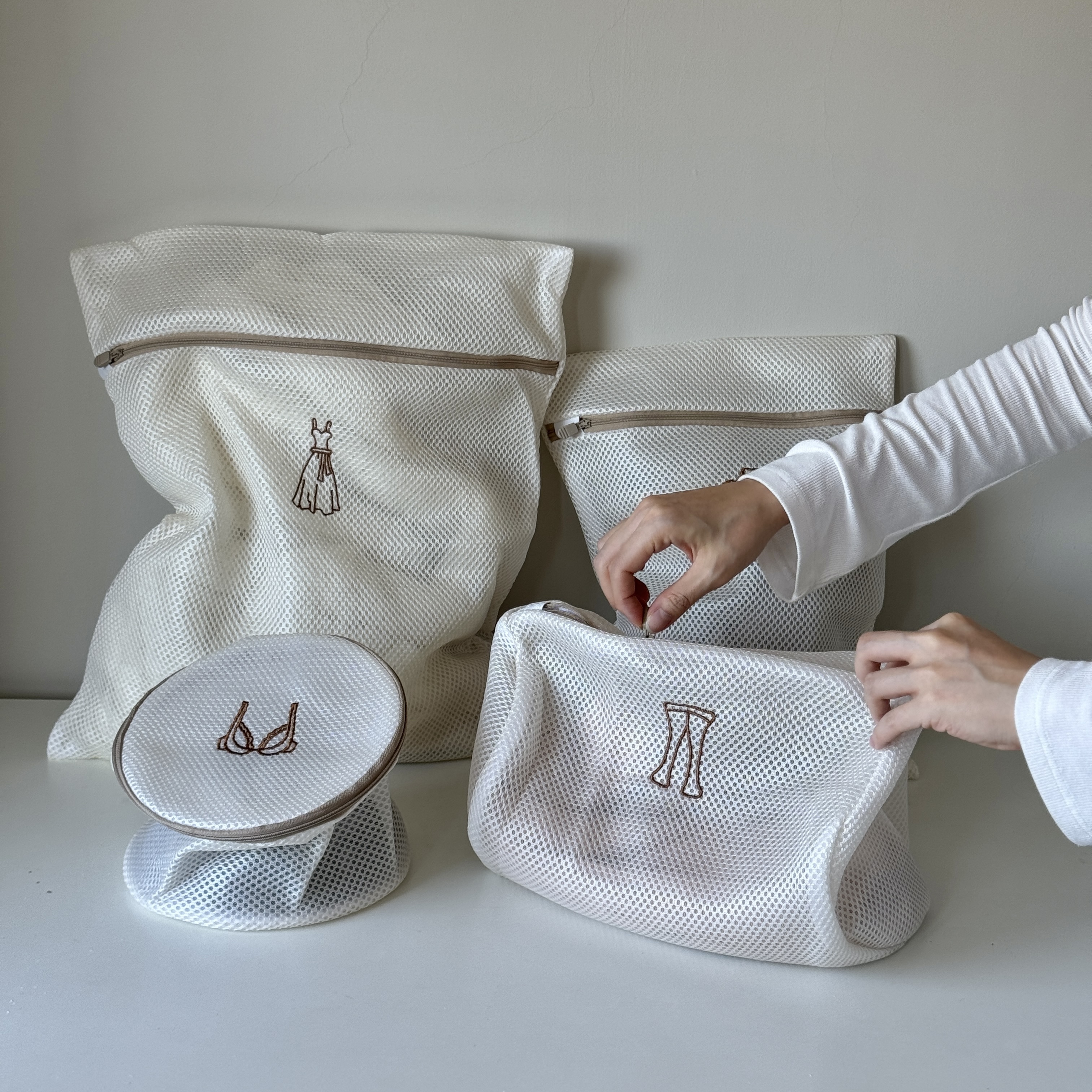 刺繡洗衣袋_加厚款（一入四組）