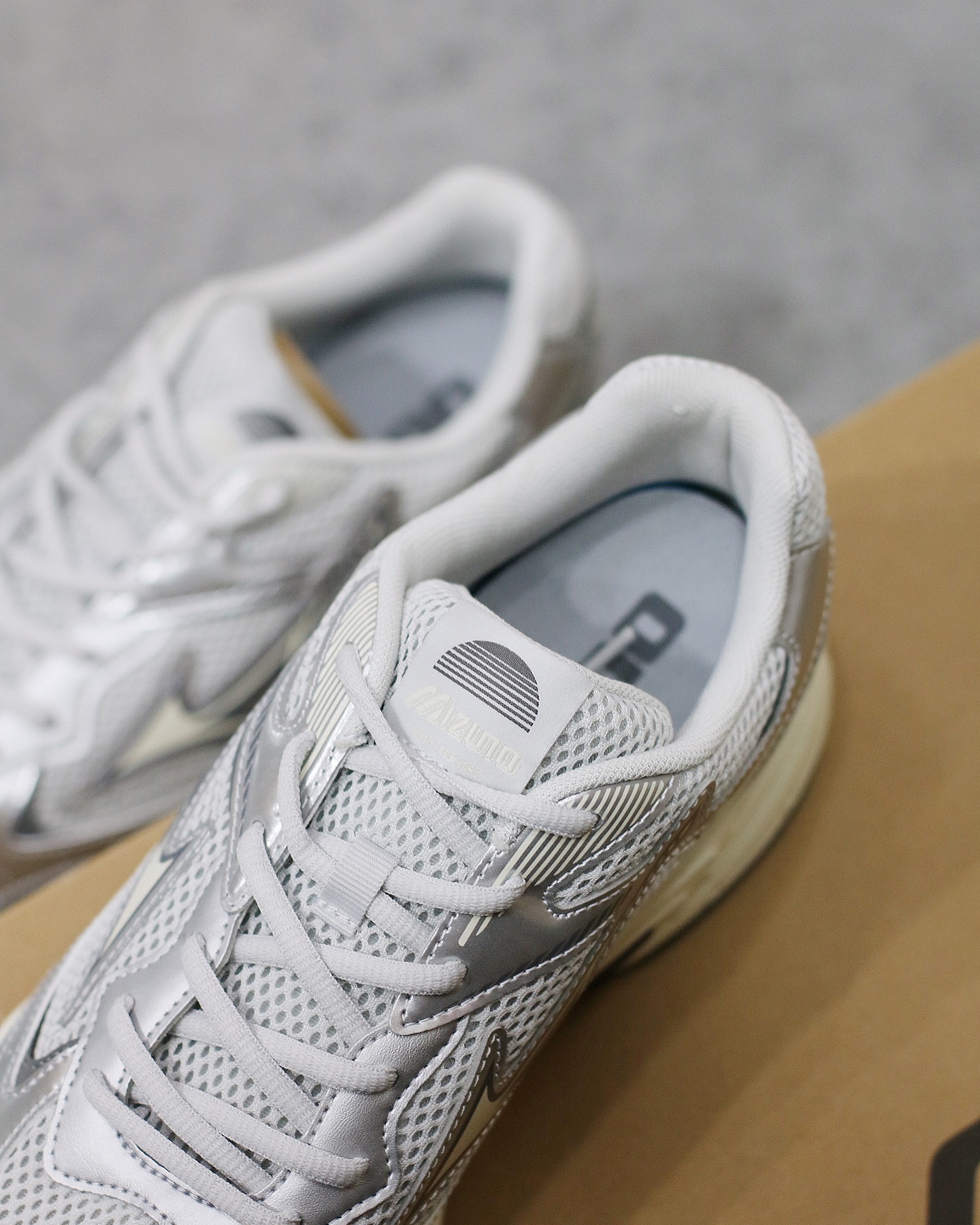 Mizuno Cyclone Speed 2 Silver Grey銀灰做舊