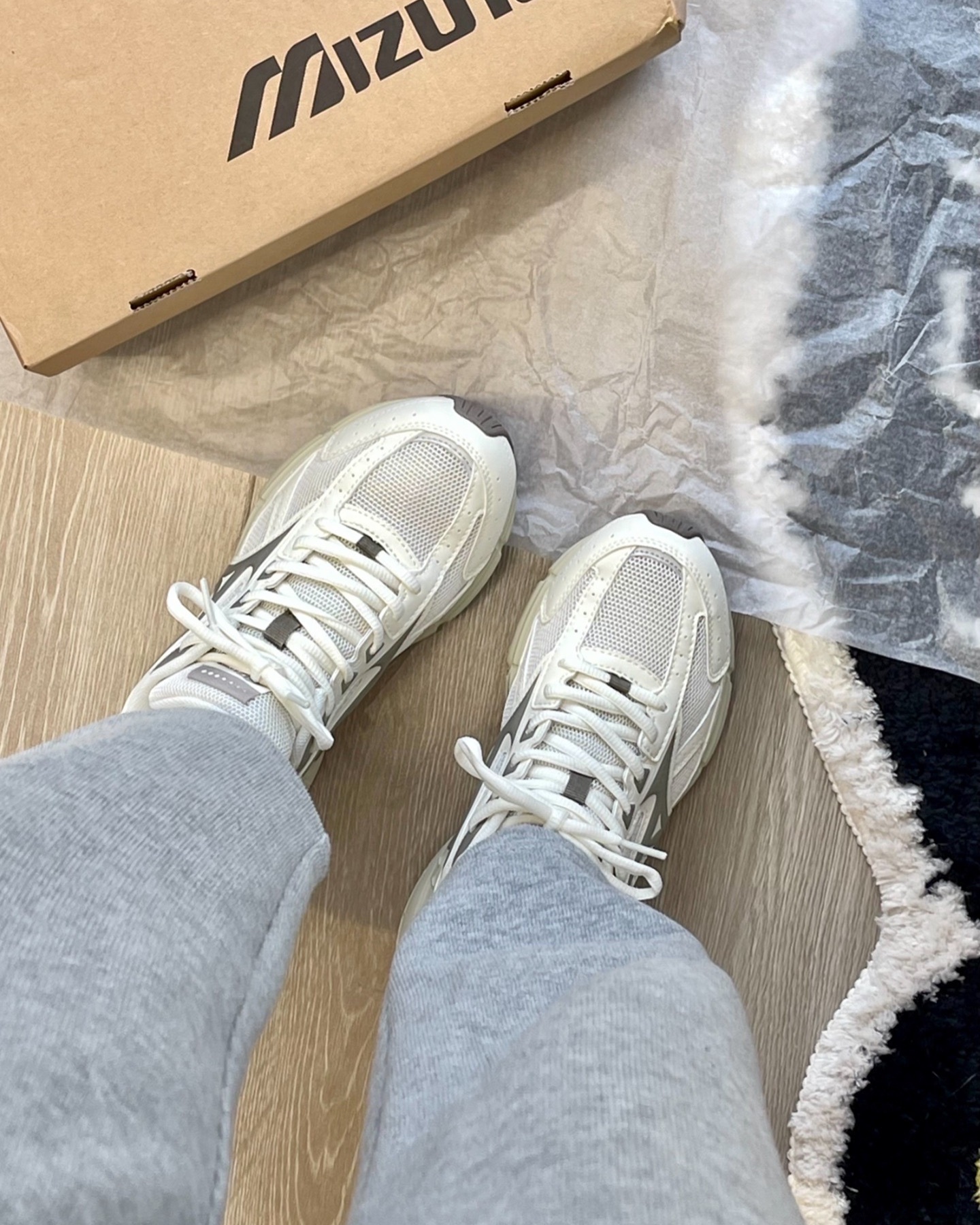 Mizuno - Speed - Beige 米白杏色