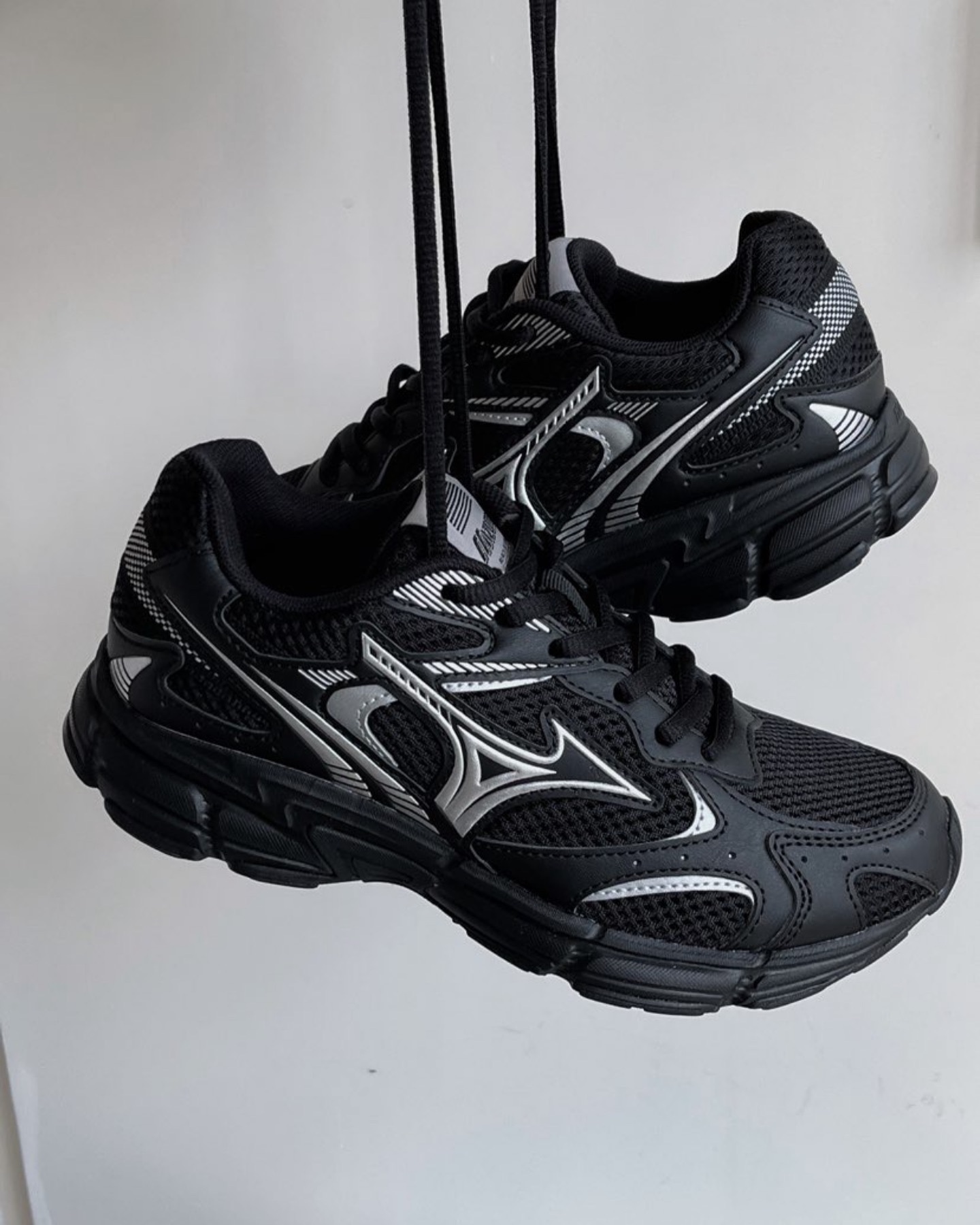 Mizuno Cyclone Speed 2K Silver Black 黑銀色