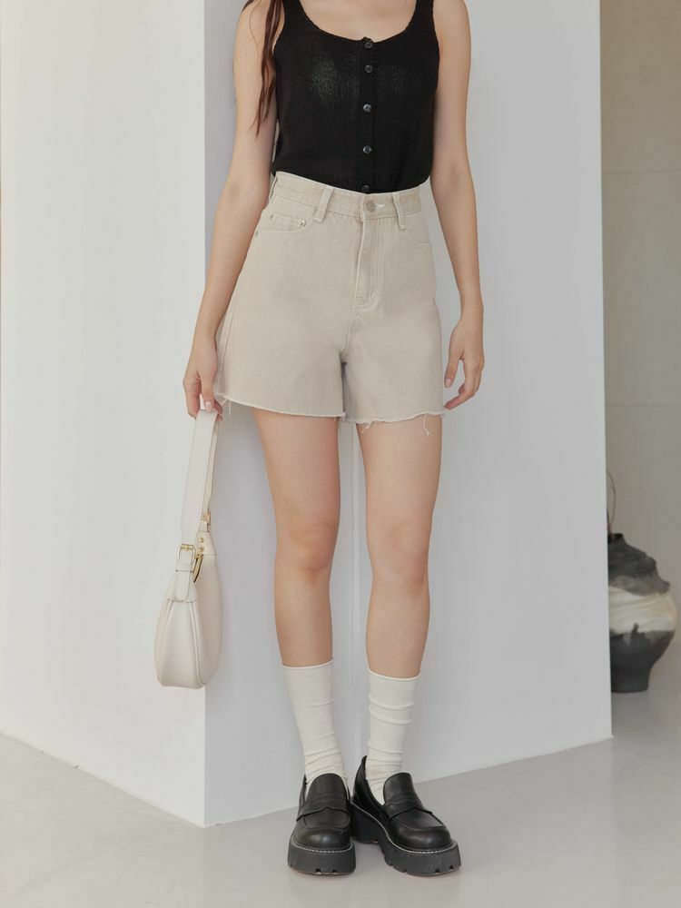 推薦款 高腰抽鬚牛仔短褲