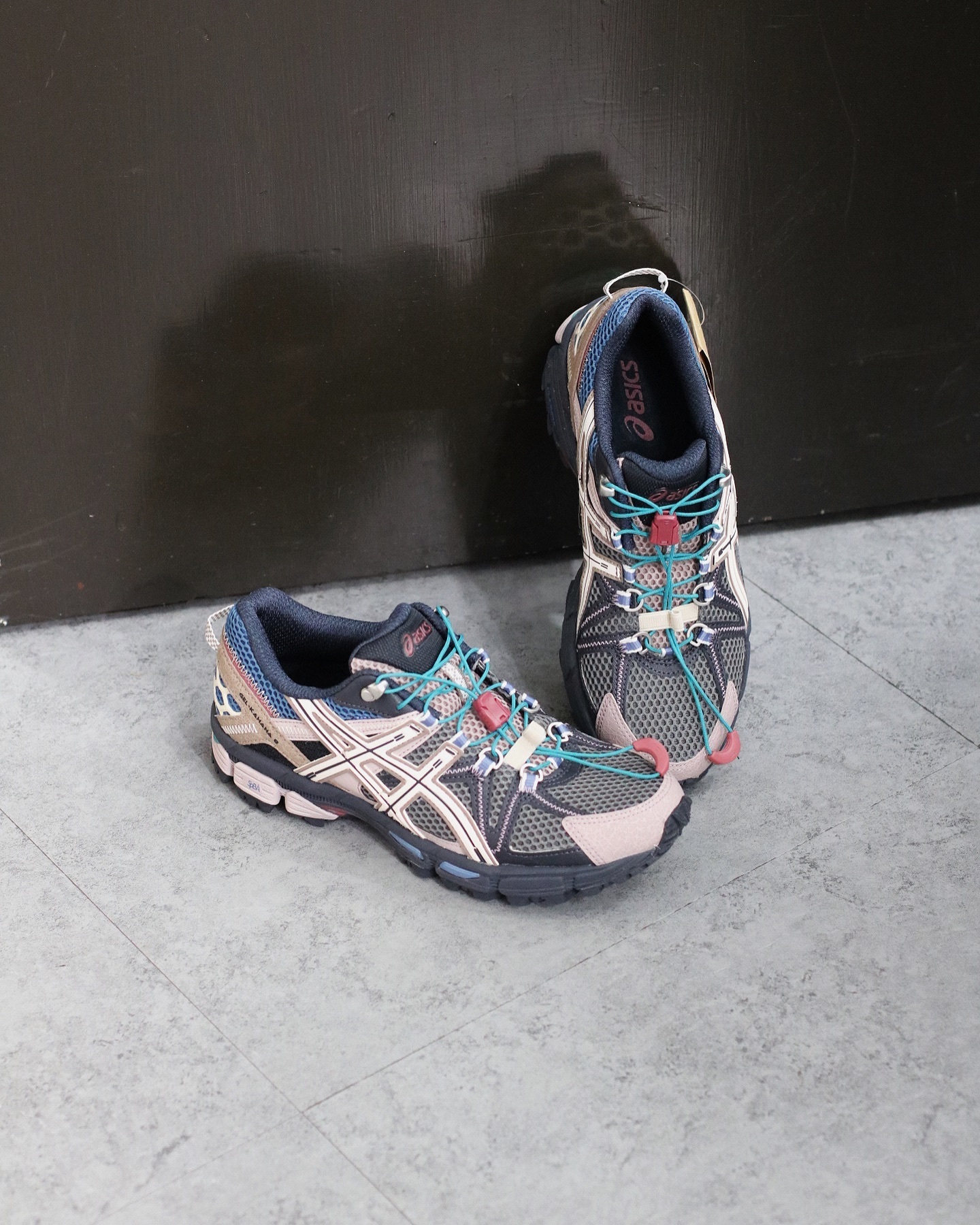 Asics Gel-Kahana 8 FL 山系配色