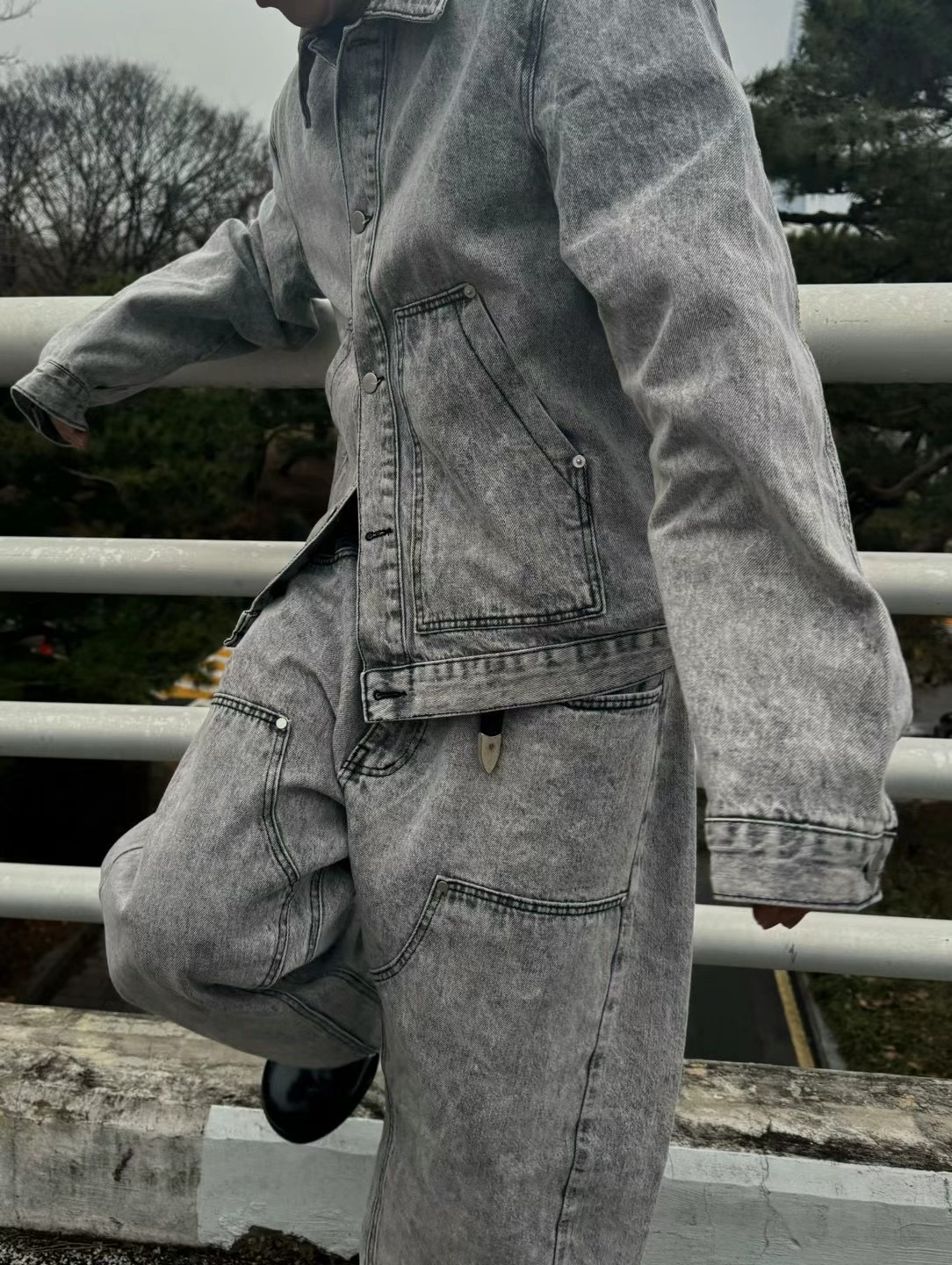 【HERETICS STUDIO 】韓國 고품질 水洗 潑墨 雪花 牛仔 套裝 寬鬆 外套 長褲