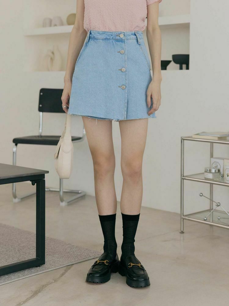 排釦牛仔短褲裙