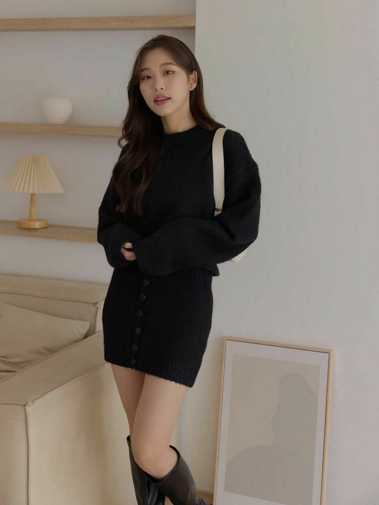 排釦針織短裙套裝