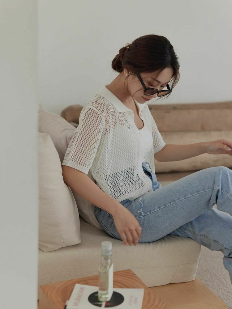 透膚感鏤空針織上衣