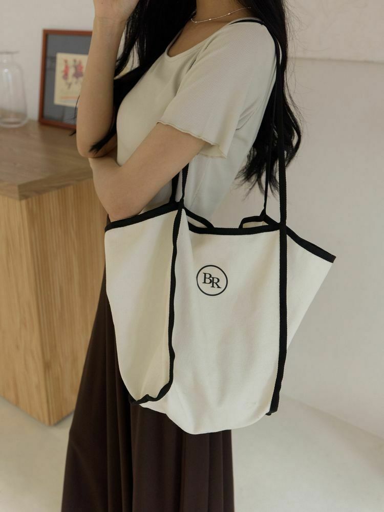 撞色邊梯形帆布包