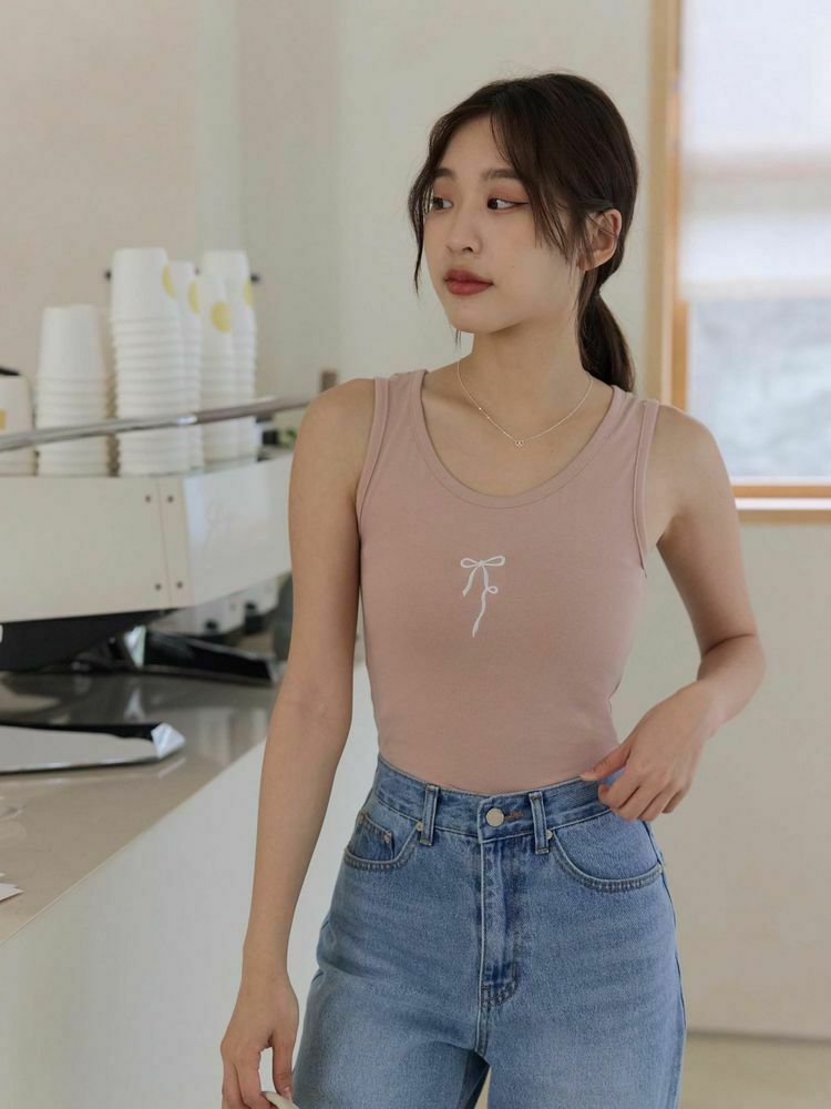 合身刺繡蝴蝶結圓領背心