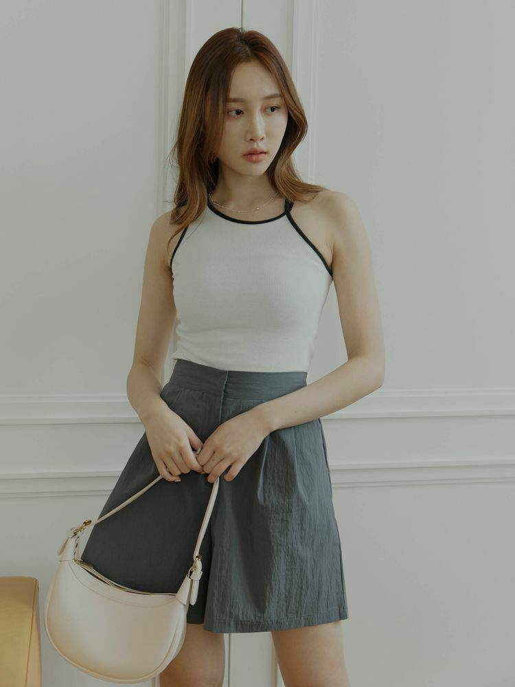 設計款 不對稱直紋撞色背心