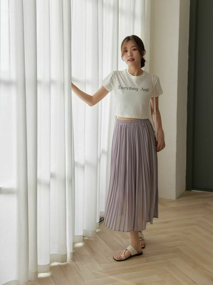 簡約字母百搭短上衣