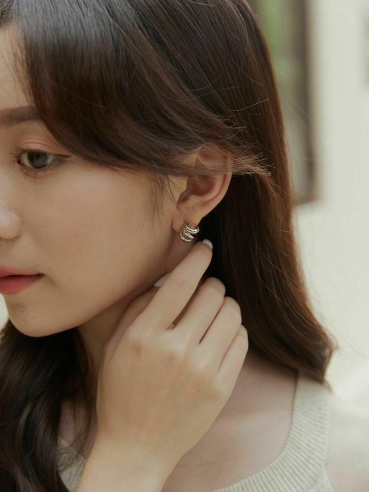 金屬質感立體耳環