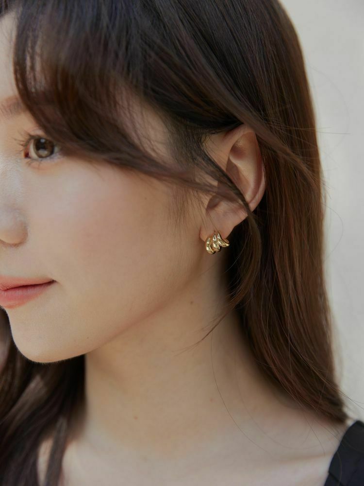 金屬質感立體耳環