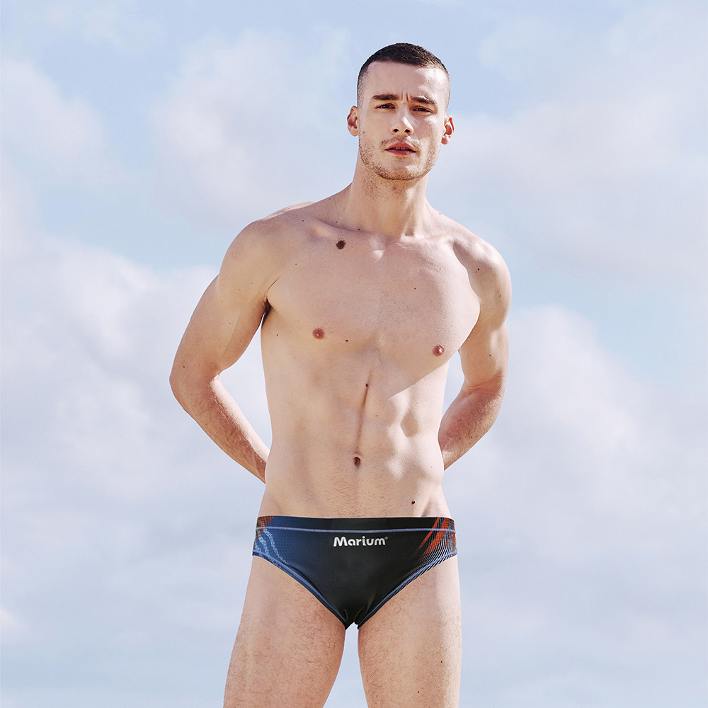 MAR-24109 大男競賽三角泳褲