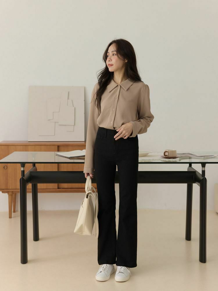 包覆感長腿小喇叭牛仔黑褲