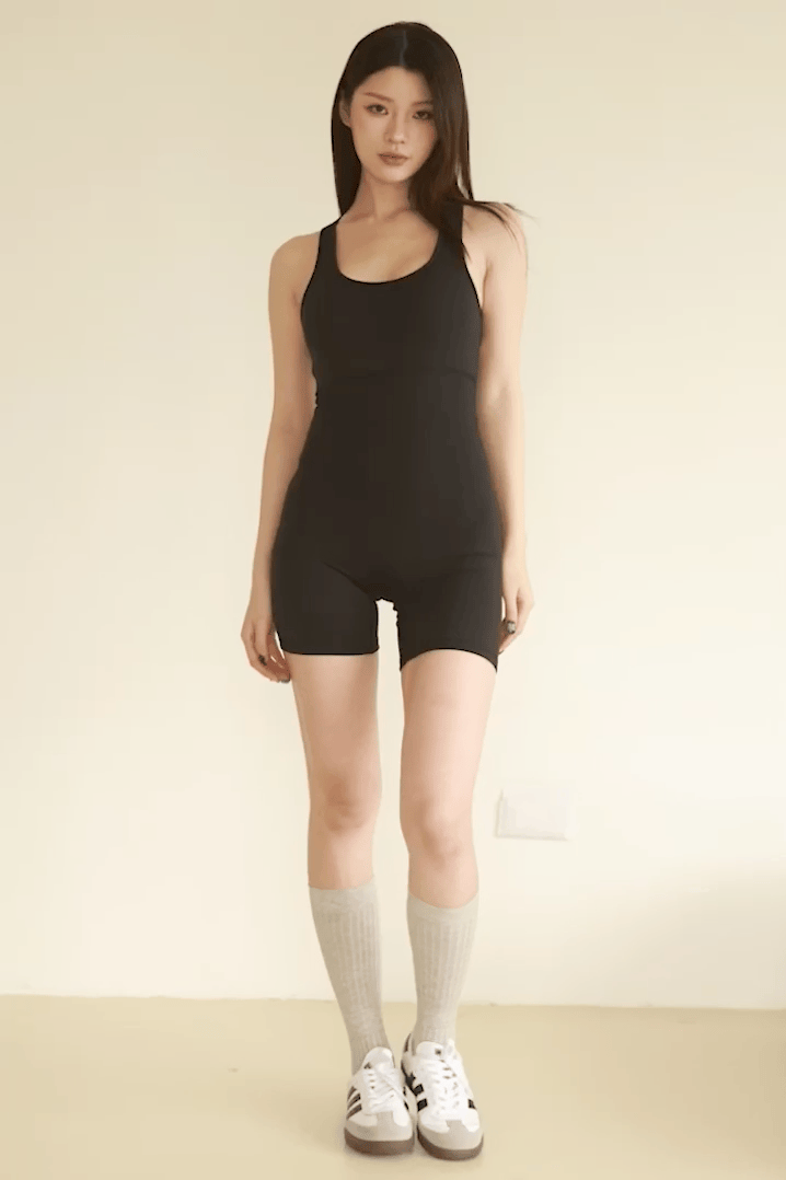 極簡自由連身運動服