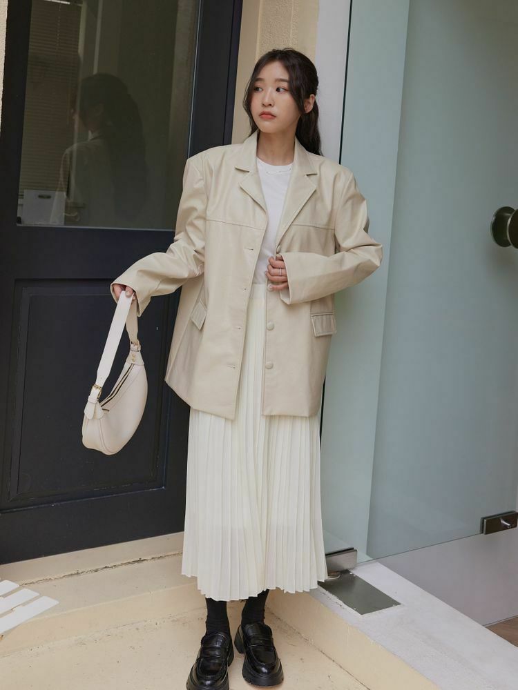 質感西裝領後開衩皮革外套