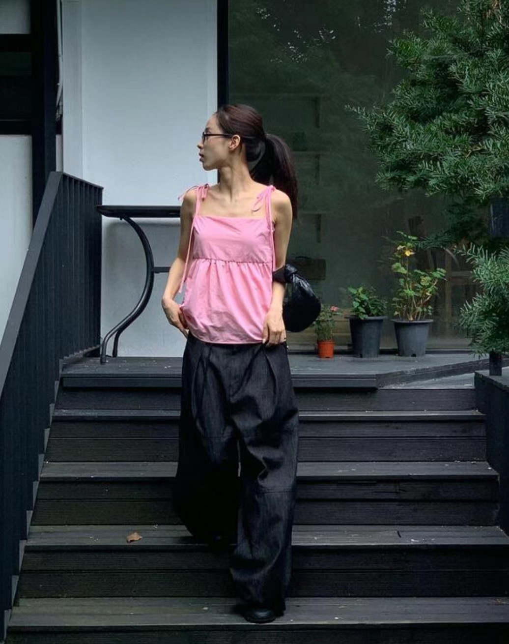 【HERETICS STUDIO 】韓國 고품질 素面 奏摺 條紋 抽繩 寬大阪型 落地 寬鬆 下身 長褲