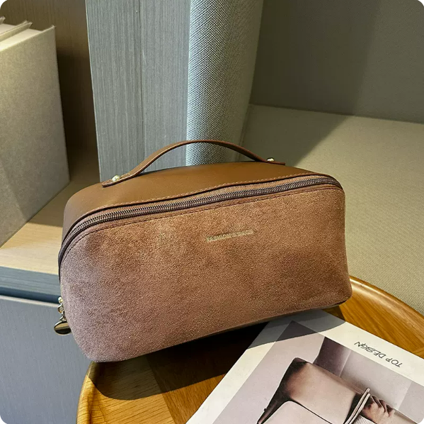 Hot push large-capacity travel amenity bag (brown Size: width 25cm, height 12cm, thickness 12cm, bing, 3cm in height)