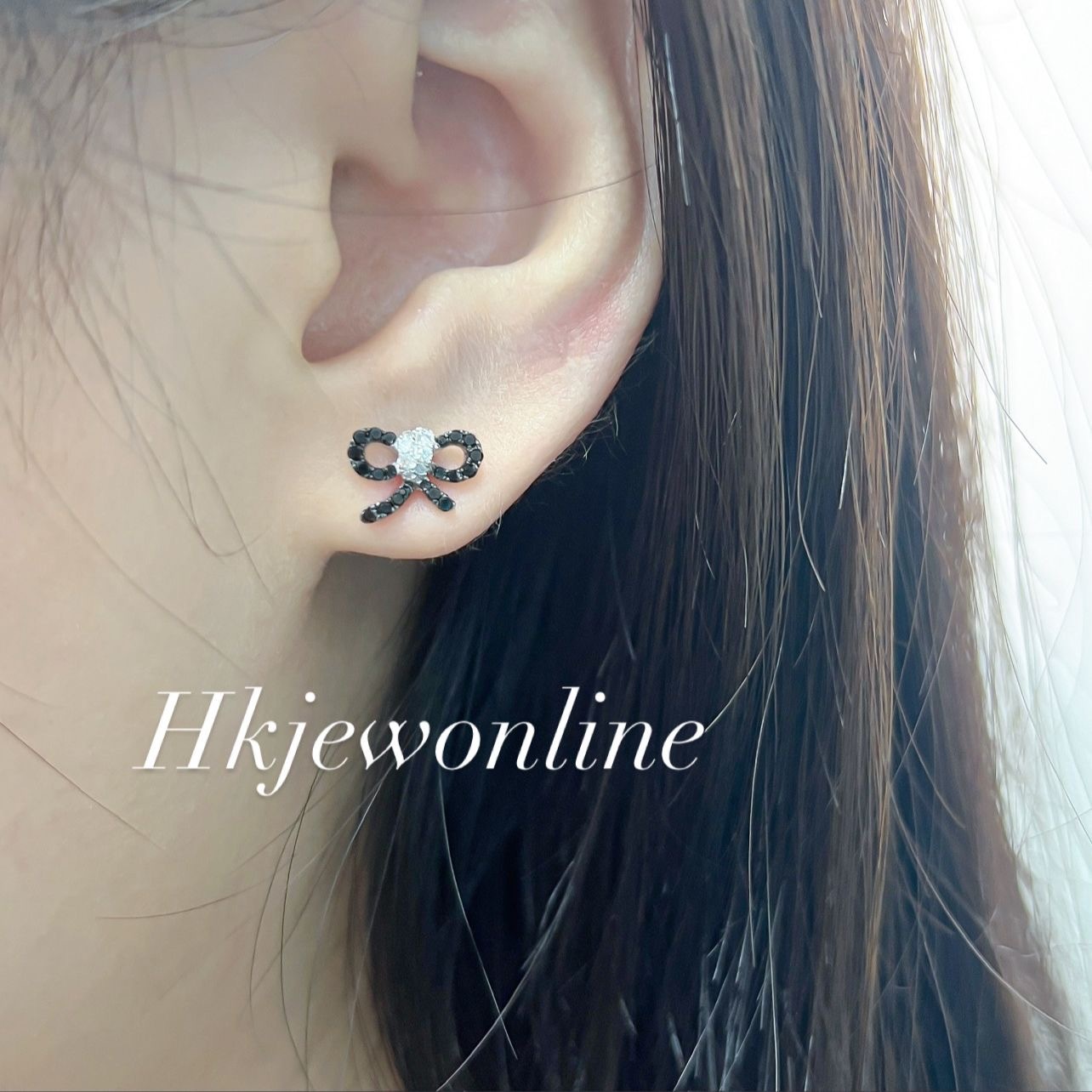 18K White Gold Black Diamond Earrings