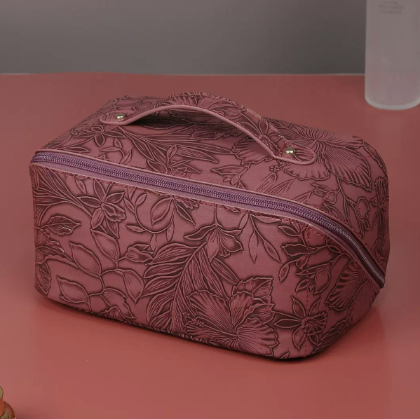 Hot push retro style three-dimensional embossed makeup bag (plum red size: 23.5cm*12cm*12cm)