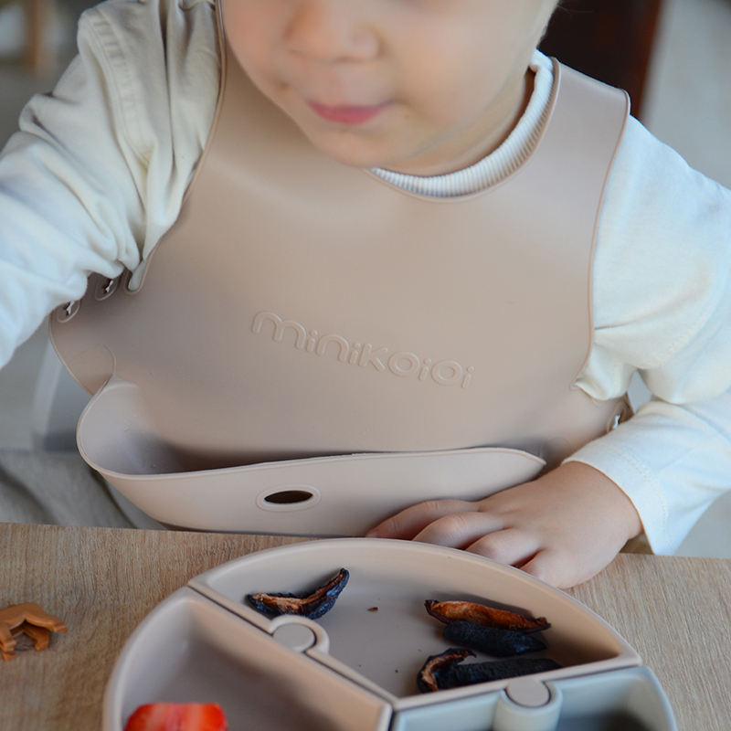 minikoioi X型立體矽膠圍兜(多色可選)