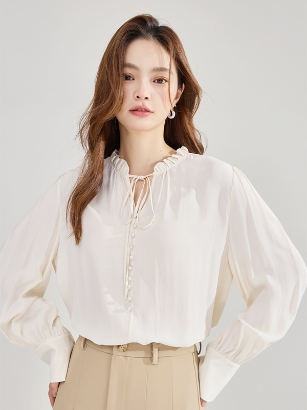 珍珠排釦雪紡上衣 米白