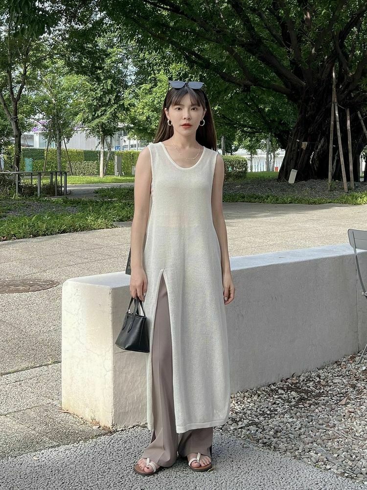 側開衩鏤空薄針織背心