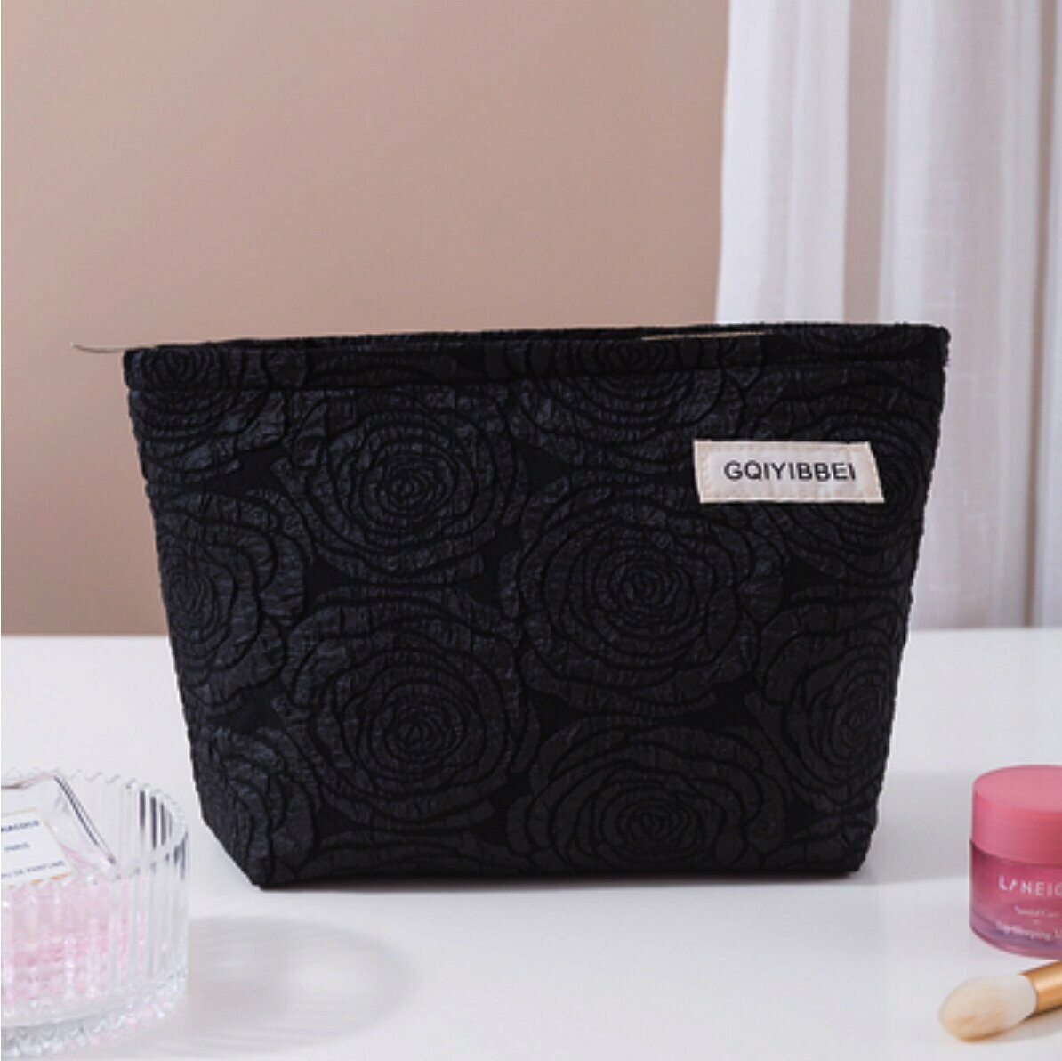 Popular temperament cosmetic bag storage bag (black large rose bubble jacquard length 20cm height 19cm)