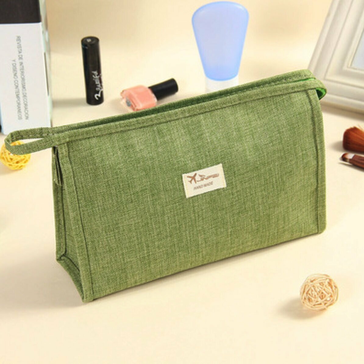 Popular large-capacity travel waterproof cosmetic bag (army green size: 23cm*15cm*7.5cm)