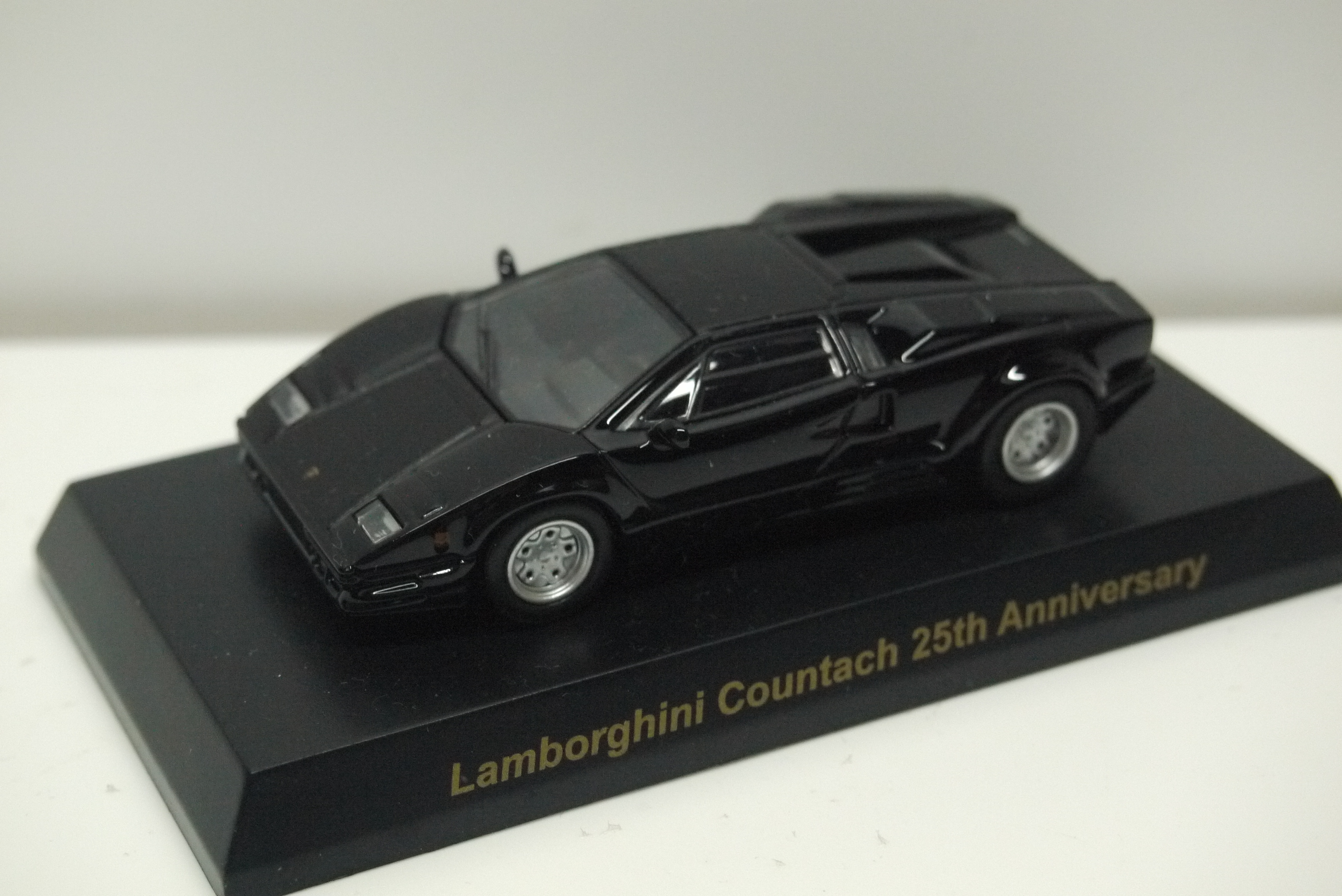 Kyosho Lamborghini Countach 25th Anniversary Black