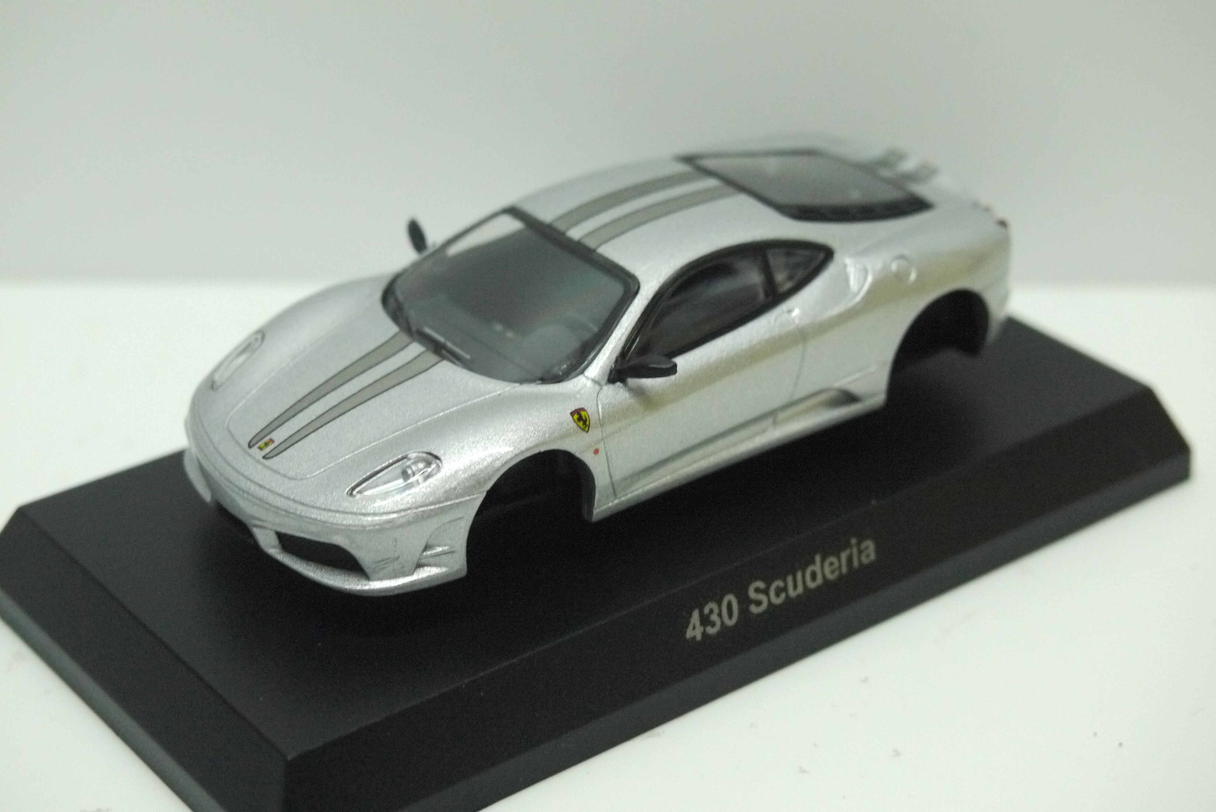 Kyosho Ferrari 430 Scuderia Silver