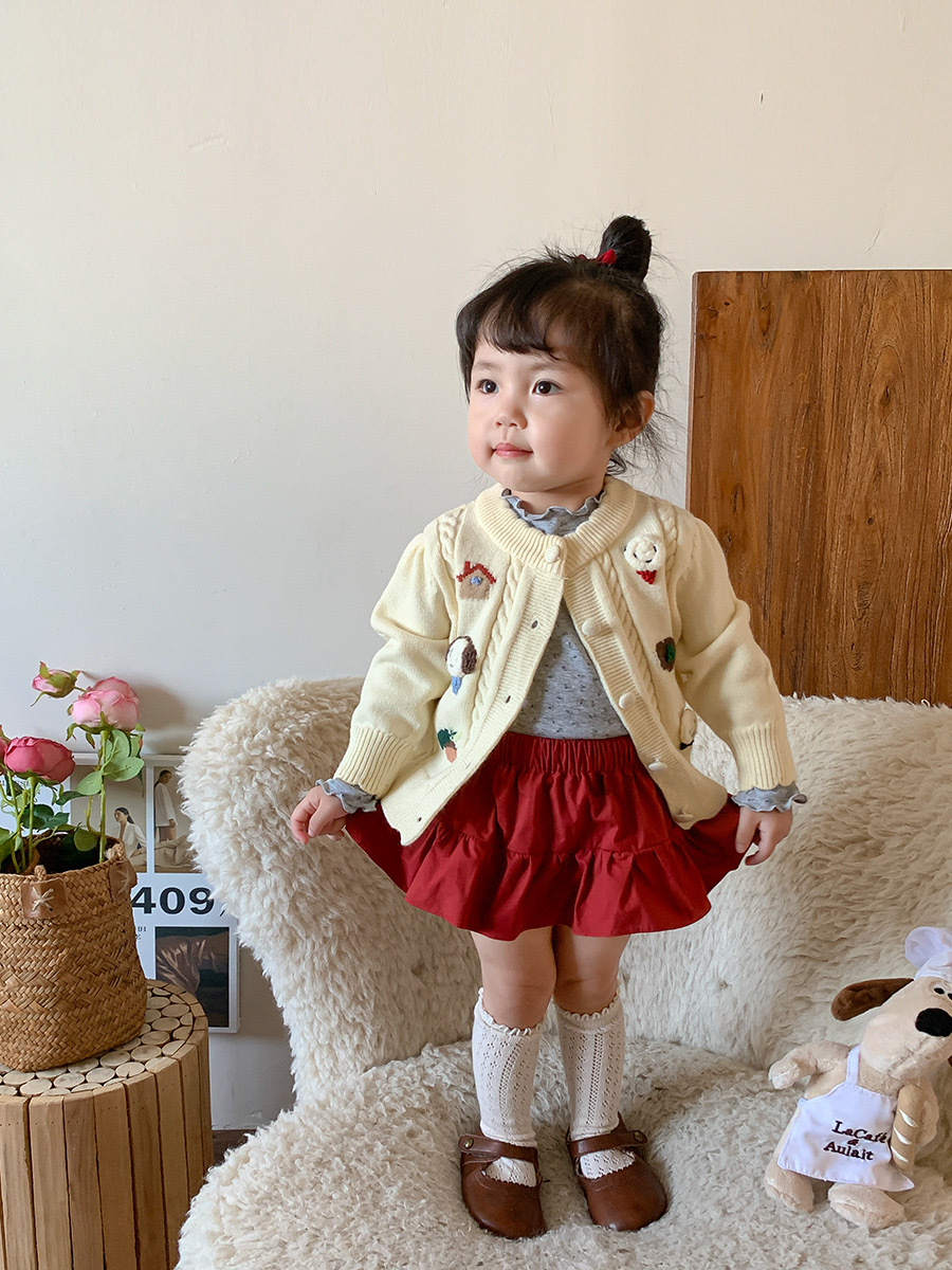 療癒系針織外套/灰色捲邊內搭/蘋果蛋糕短裙