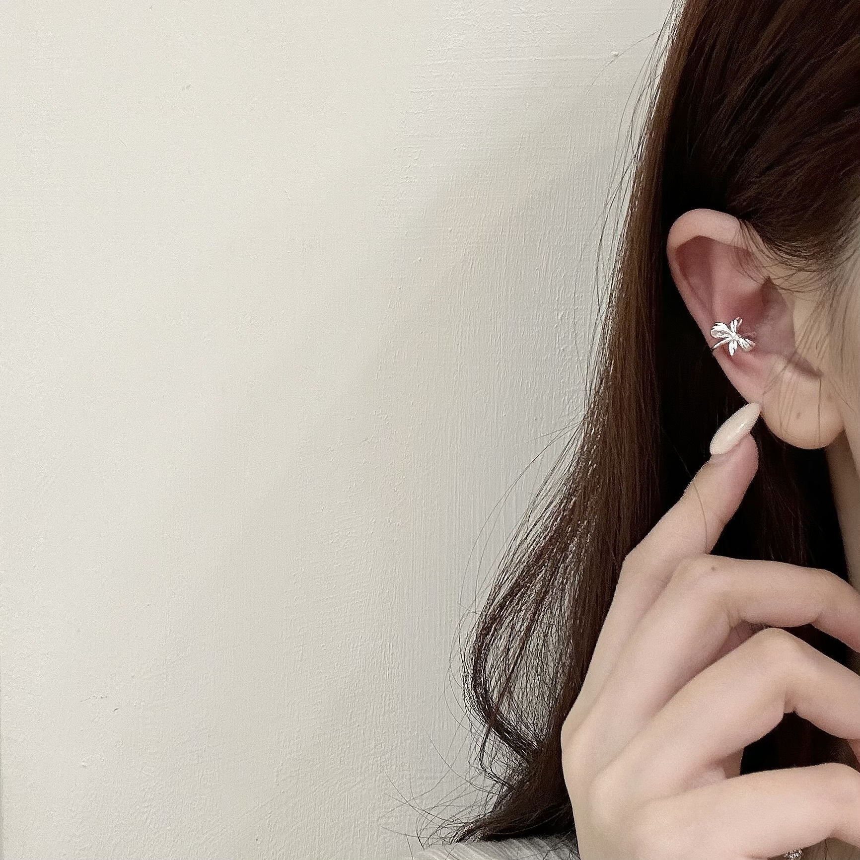 【純銀】Z44緞帶壓紋蝴蝶結純銀耳骨扣