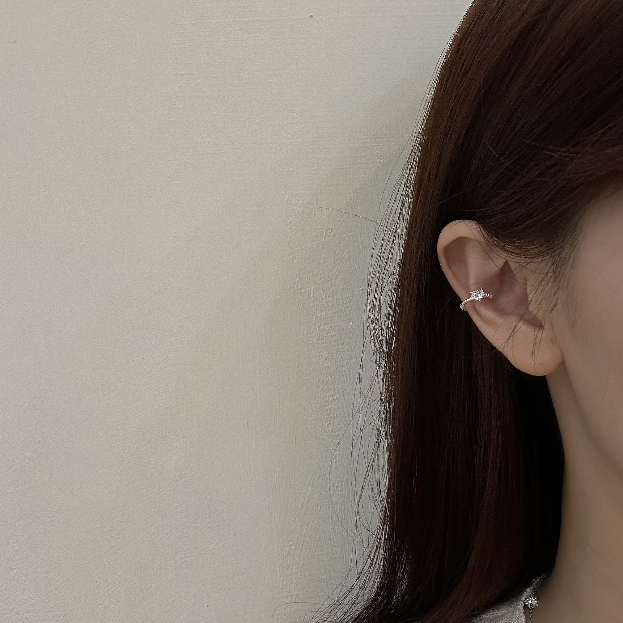 【純銀】Z42愛心鑽麻花純銀耳骨扣