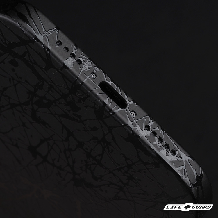 LIFE+GUARD 手機貼膜安裝示意，適用 iPhone 16 Pro max