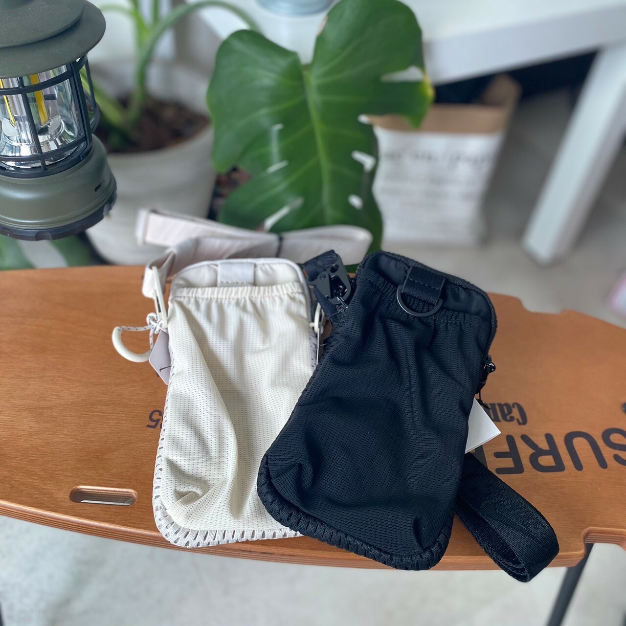 Nike Tech statement 手機斜背包HQ6938-013/HQ6938-167