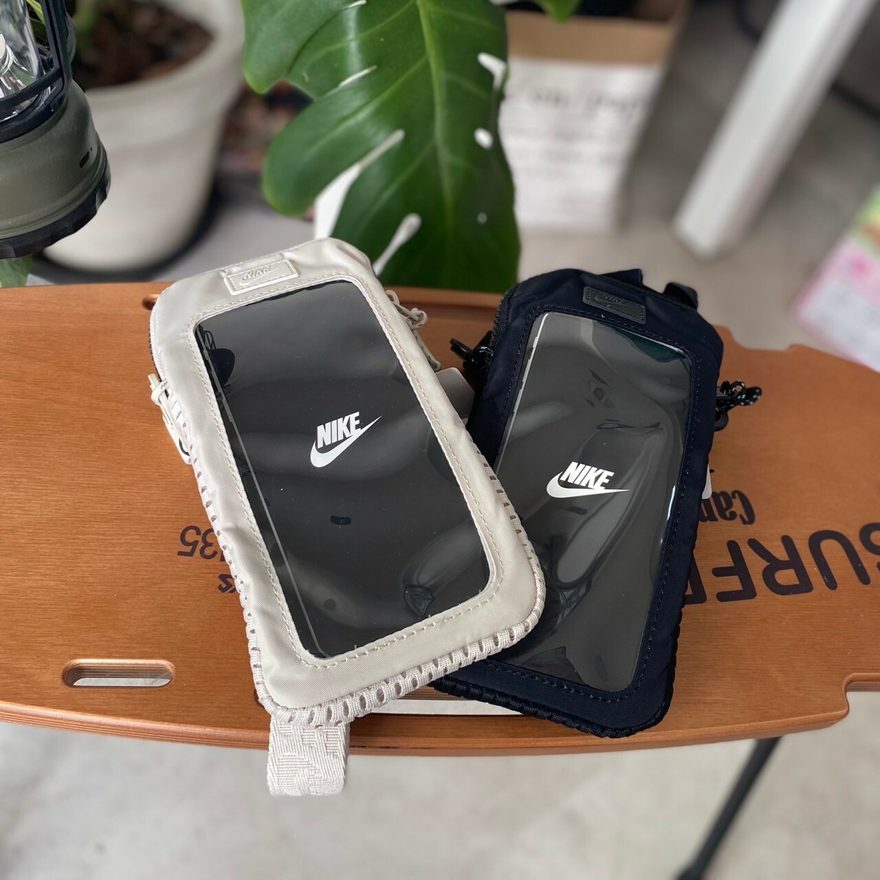 Nike Tech statement 手機斜背包HQ6938-013/HQ6938-167