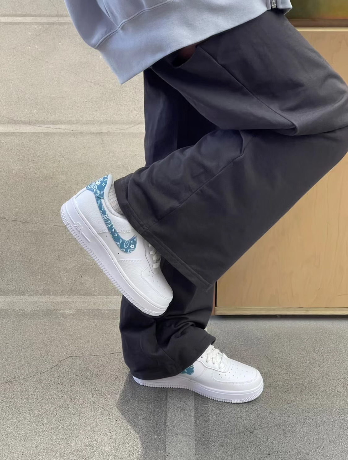 Nike Air Force 1 女鞋 藍色變形蟲（DH4406-100）