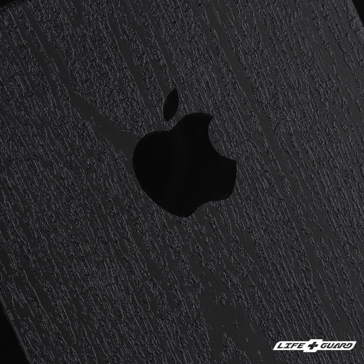 木紋貼膜質感特寫，LIFE+GUARD 設計風格