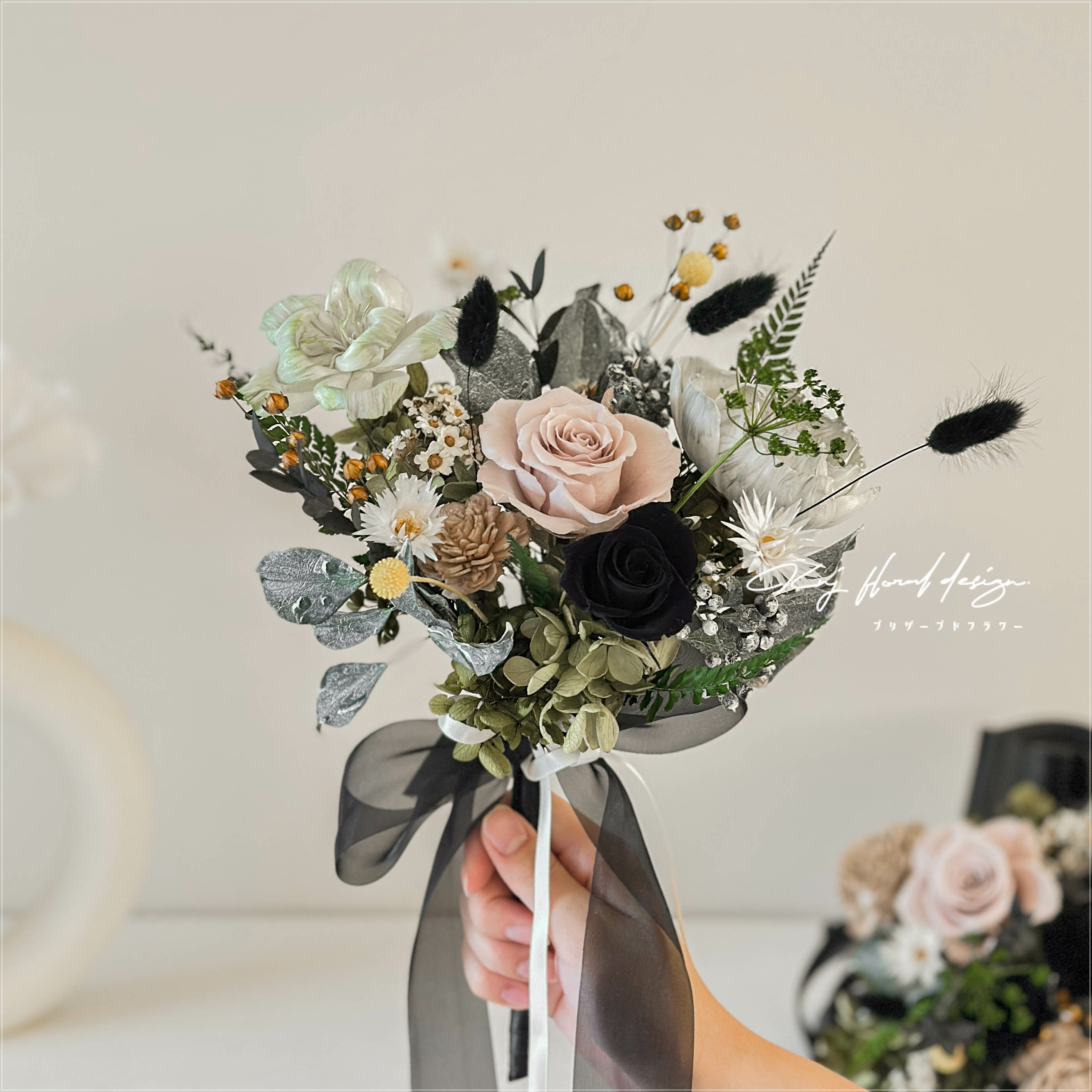 霧杉綠・永生玫瑰手捧花－S號