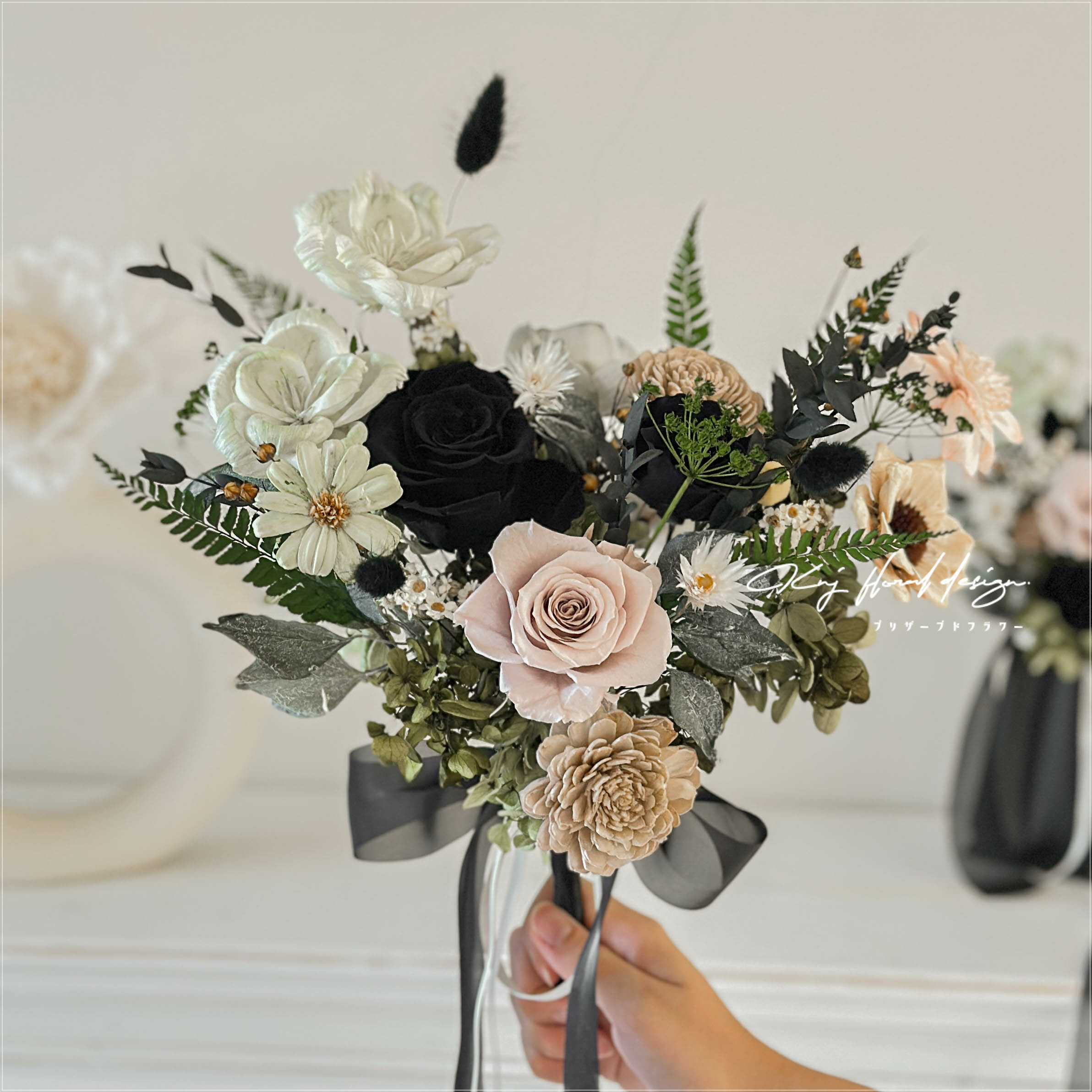 霧杉綠・永生玫瑰手捧花－M號