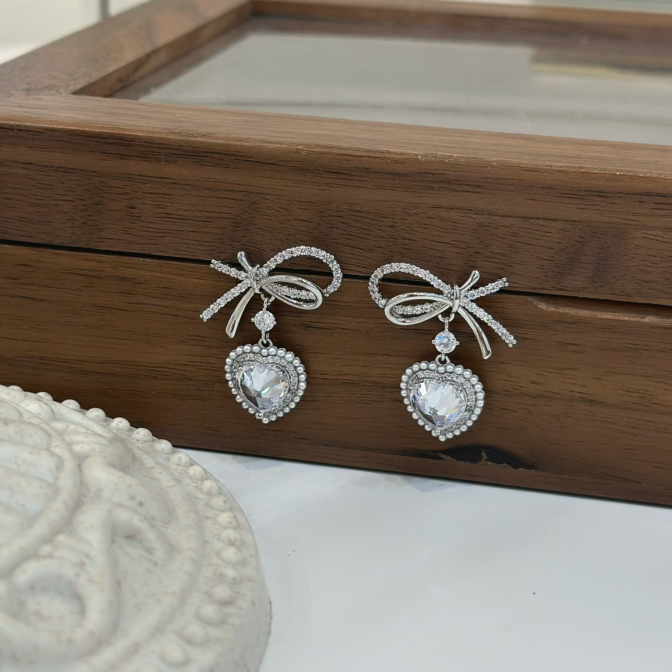 S100排鑽蝴蝶結珍珠愛心垂吊