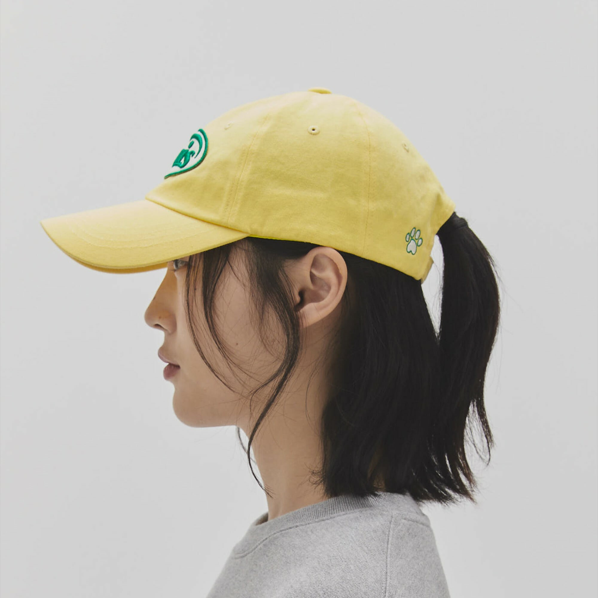 EMIS] FOOT PRINT WAPPEN BALL CAP - YELLOW (帽子)