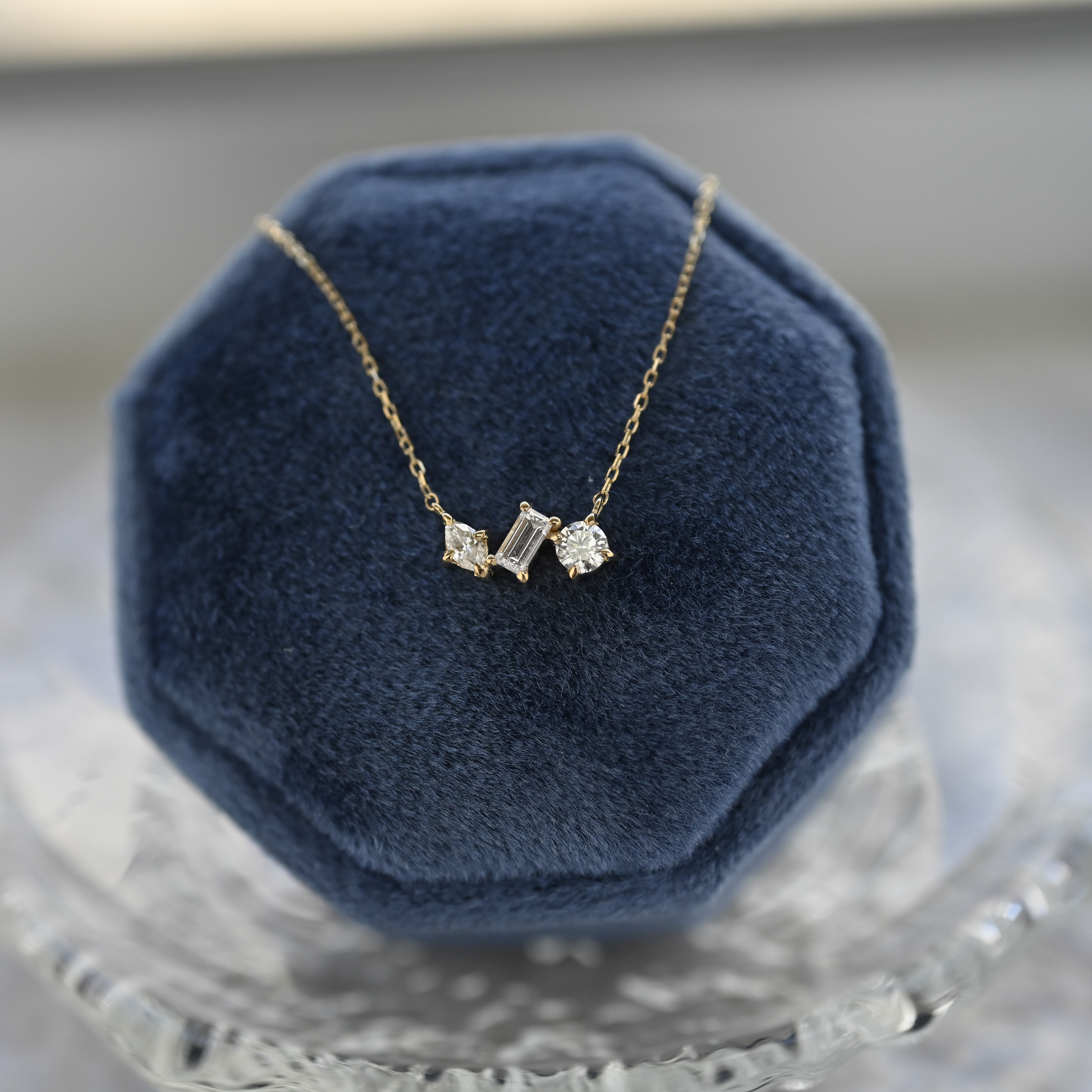 18k Eri Diamond necklace