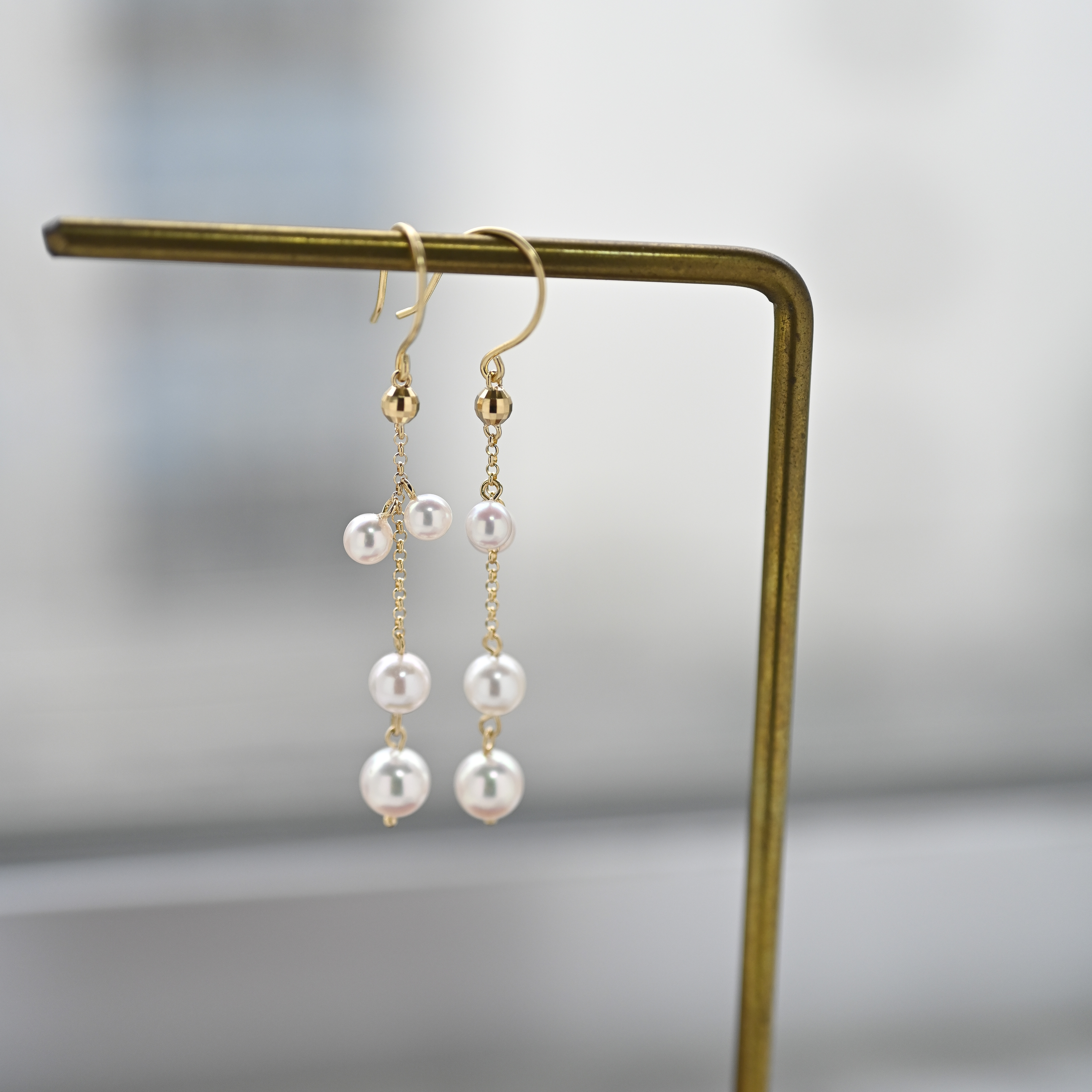 18K Akoya Pearl Earring