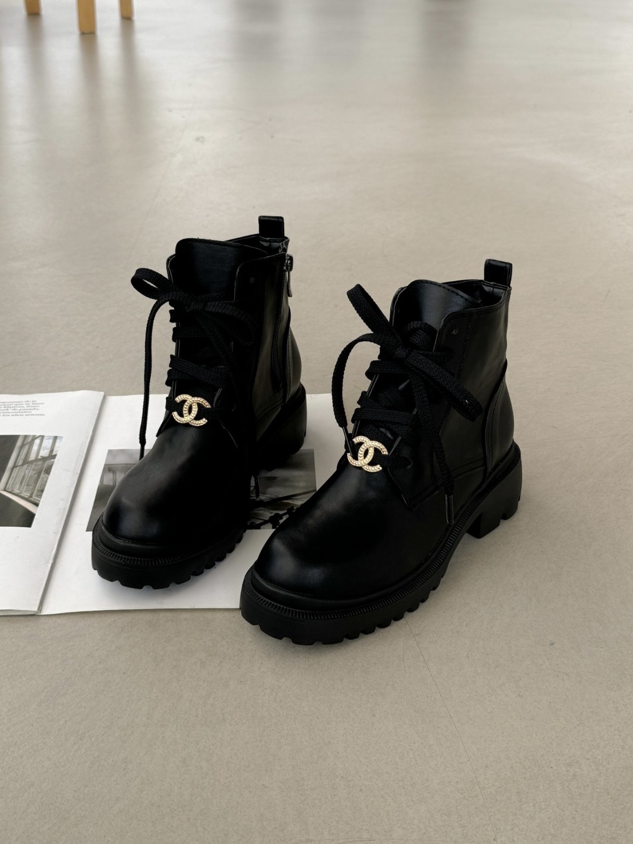 Q24M021厚底軍靴
