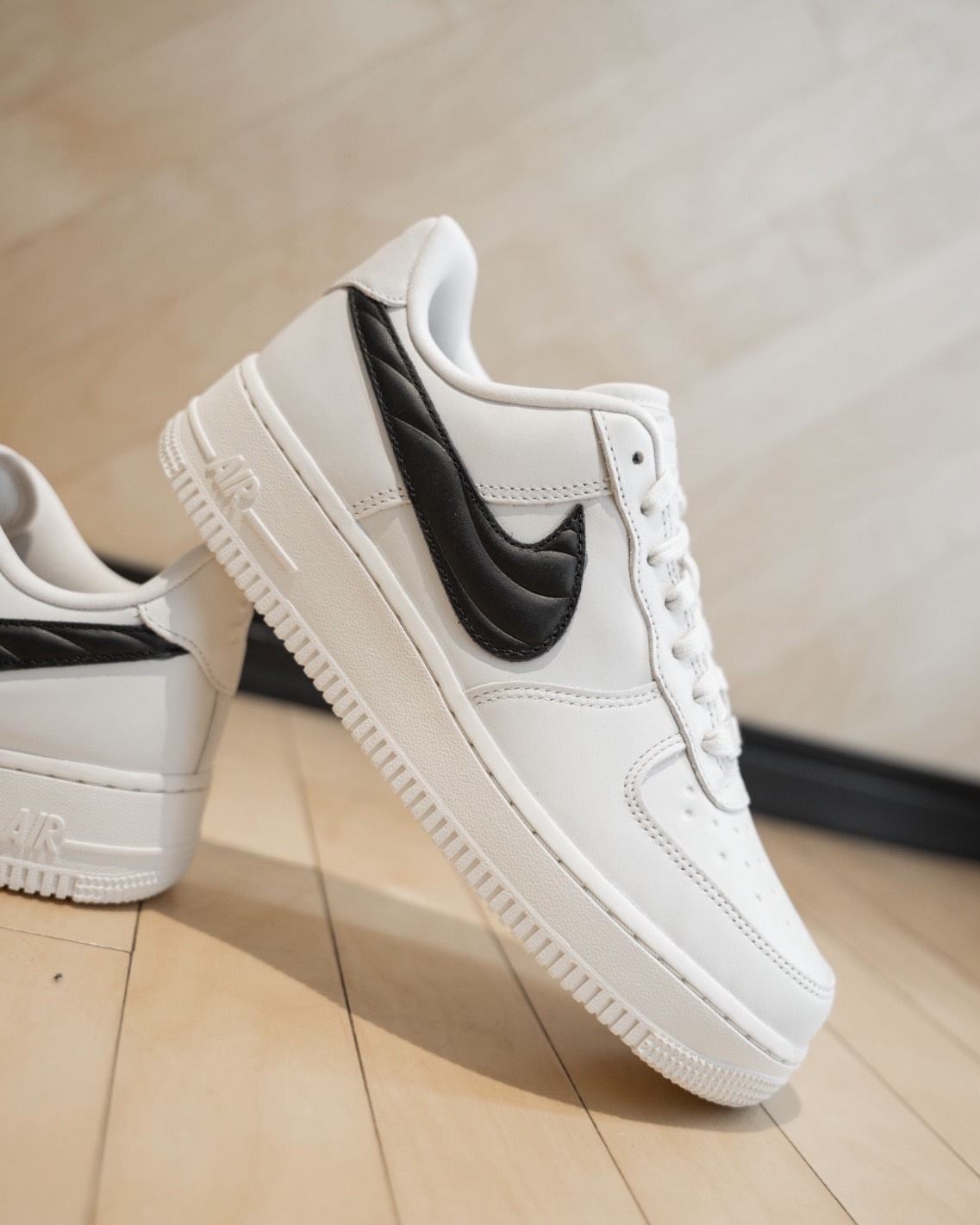 Nike Air Force 1 '07 Quilted Swoosh 奶油熊貓 白底黑勾 大勾 皮革防潑水