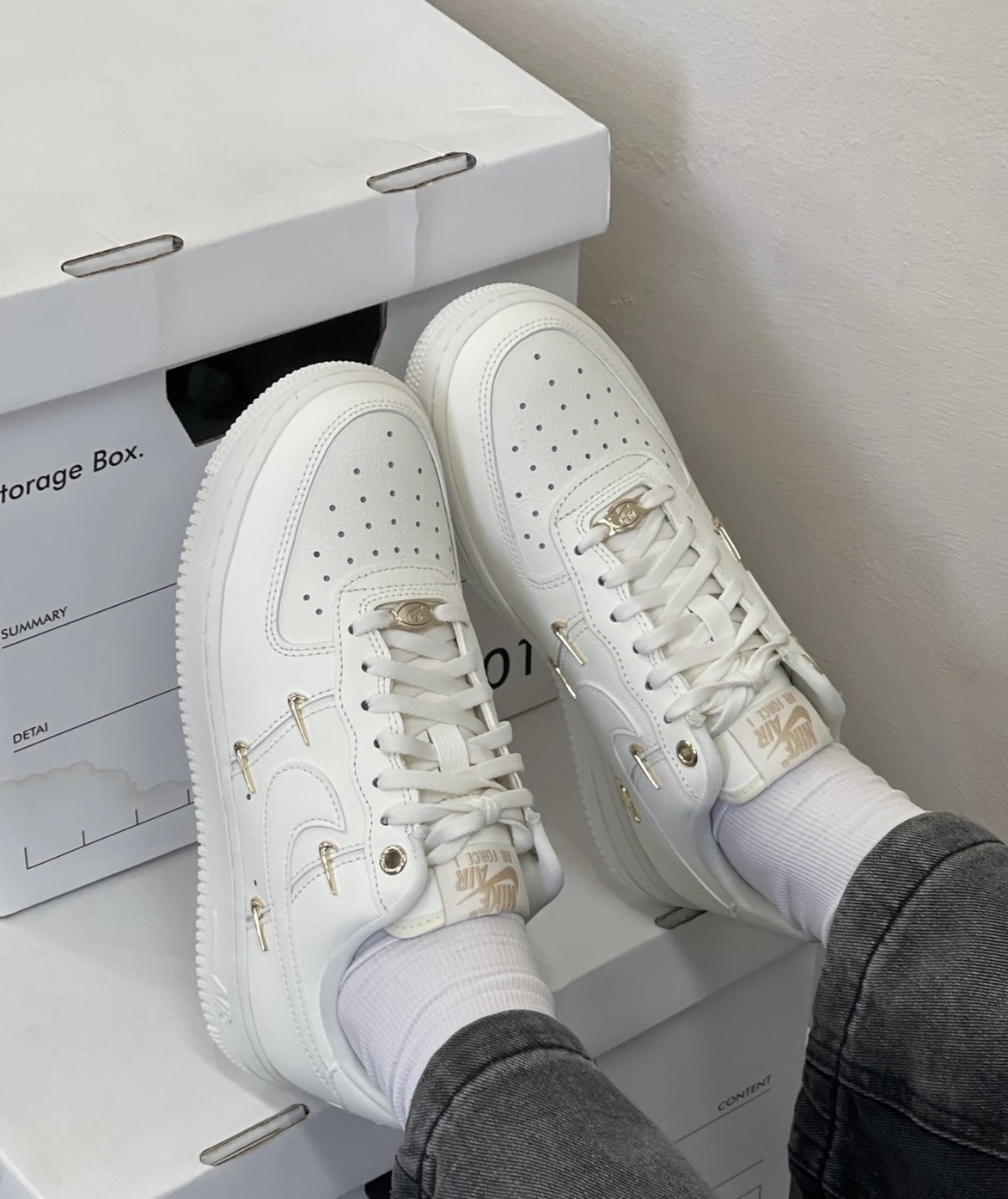NIKE AIR FORCE 1 小金勾 四勾 米白  小白鞋 女鞋 AF1