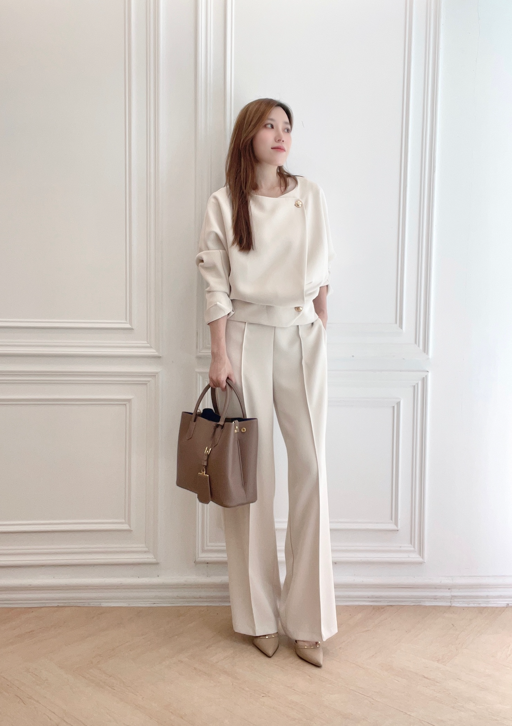 日常高級!輕奢金釦挺料套裝